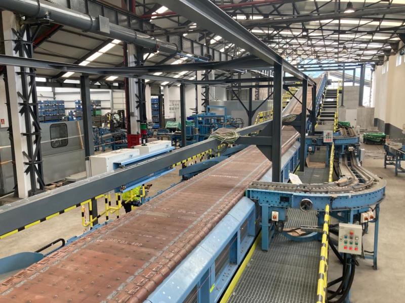Nissan Cantabria, Magaldi Superbelt, casting degating and sorting