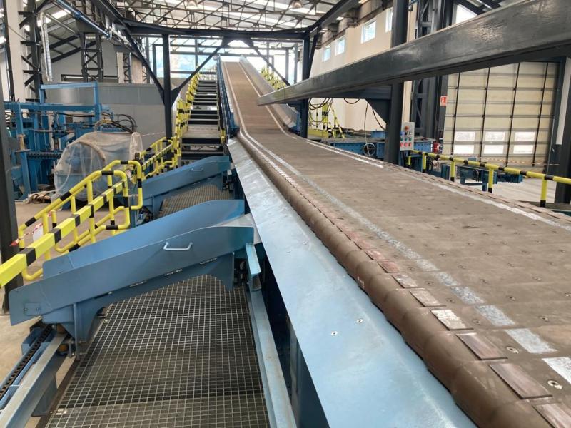Nissan Cantabria, Magaldi Superbelt, casting degating and sorting